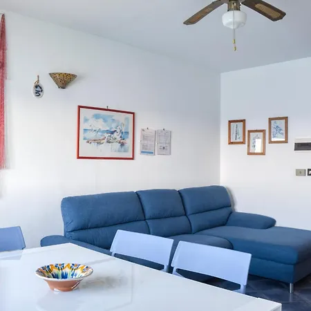 Giudecca - By Vacation Service *